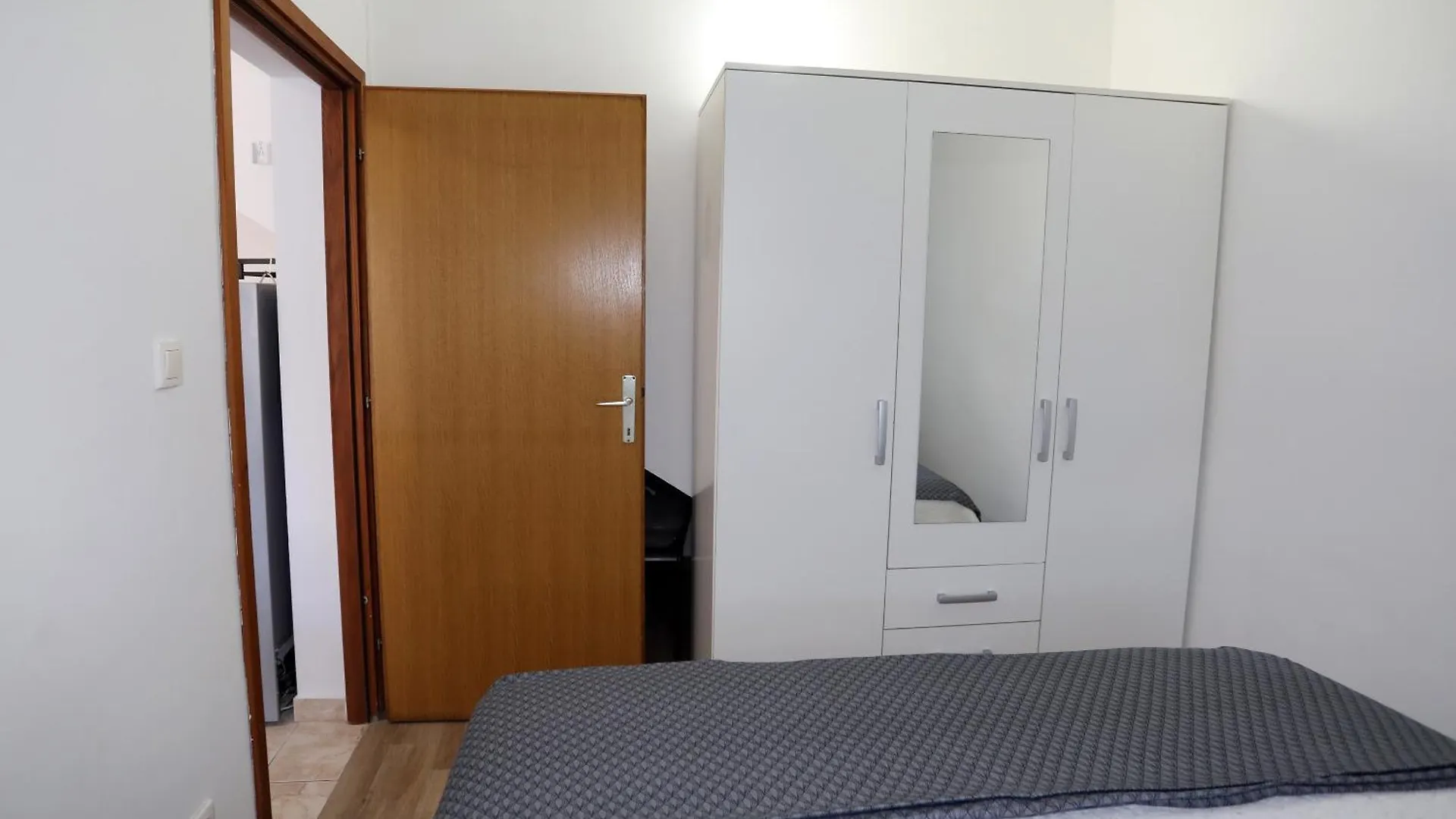 Tadijic Apartment Pula 0*,  Croatia